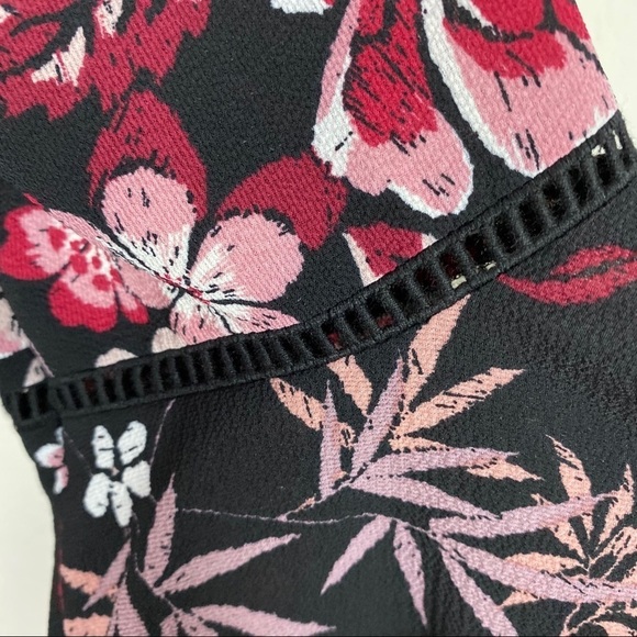 J Howard Black Floral Dress Bell Sleeves 6 - Picture 8 of 10